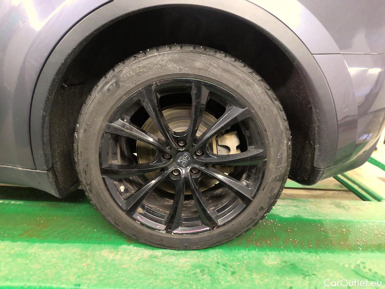  Tesla  Model Y  75kWh Long-Range AWD #24