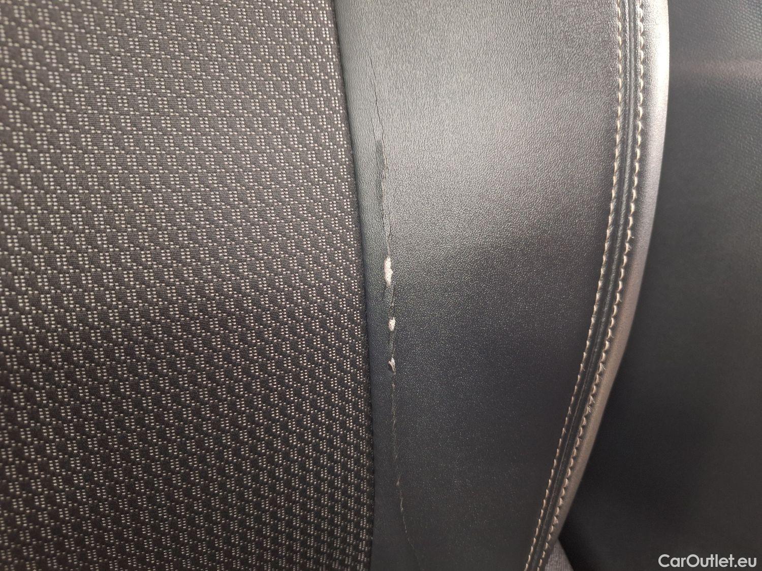  Peugeot  3008 Peugeot,  FL'20, Peugeot  1.5 BlueHDi 96kW S&S EAT8 GT 5d #44