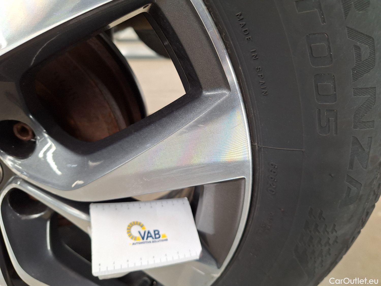  Renault  Captur Renault,  '19, Renault  TCe 130 GPF Intens 5d #30