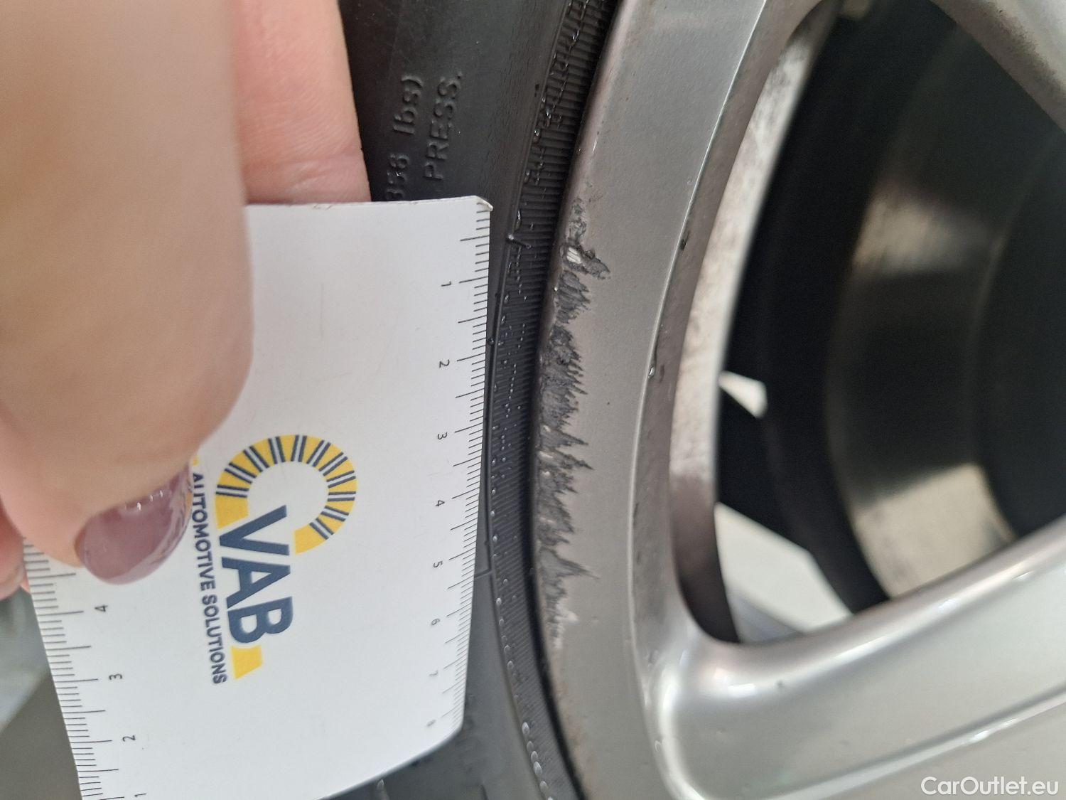  Bmw  Serie 1 BMW, 1-serie '19, BMW 1 Reeks Hatch 118iA (100 kW) 5d #41