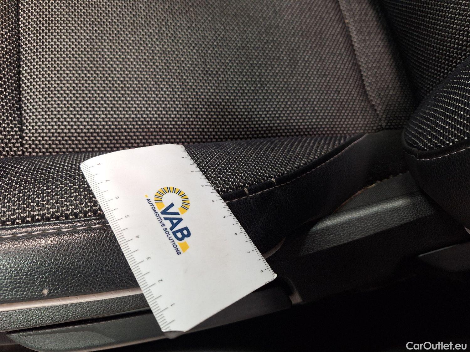  Renault  Captur Renault,  '19, Renault  TCe 130 GPF Intens 5d #5