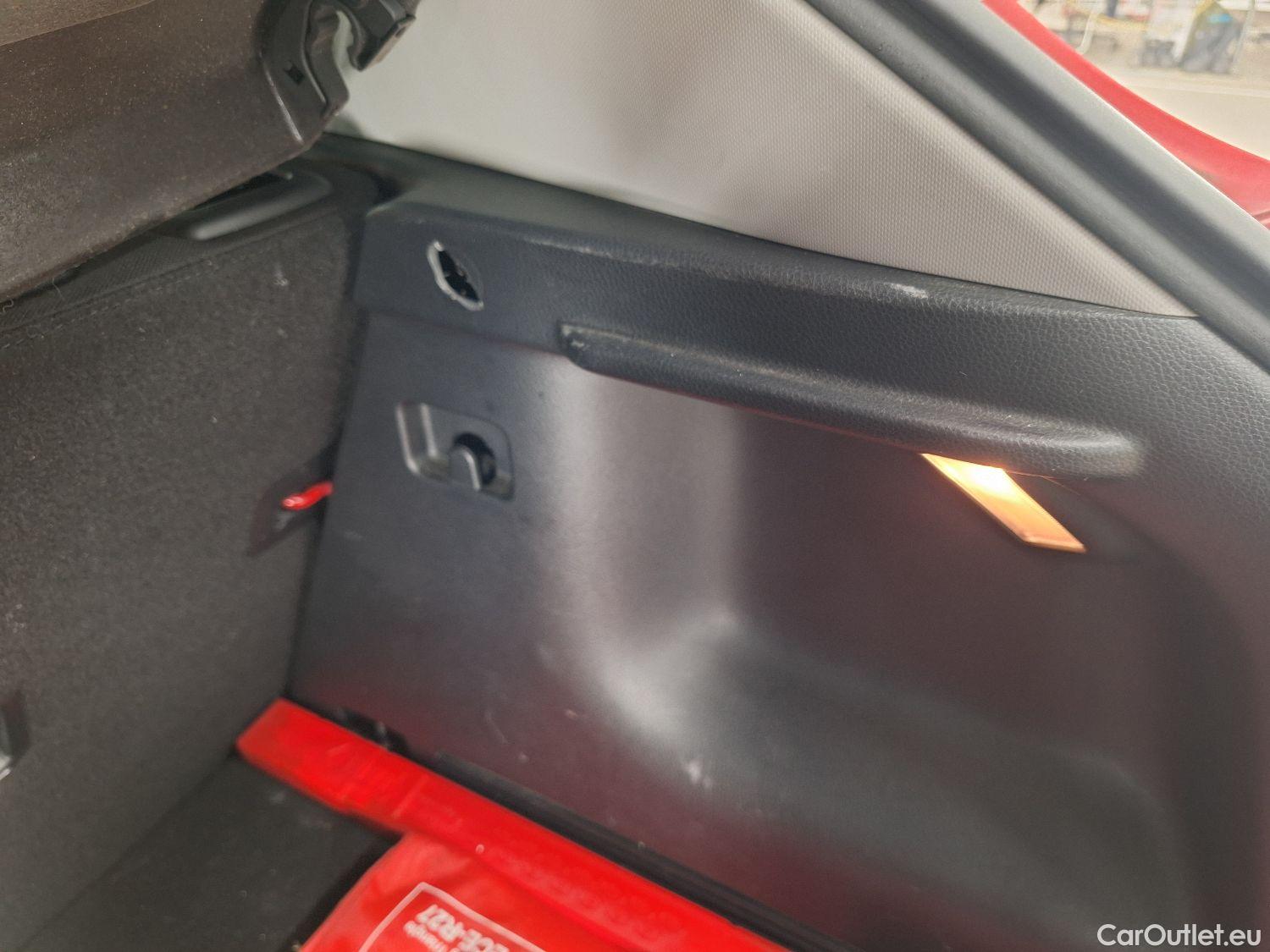  KIA  STONIC Kia,  '17, KIA  1.6 CRDi Fusion ISG 5d #34