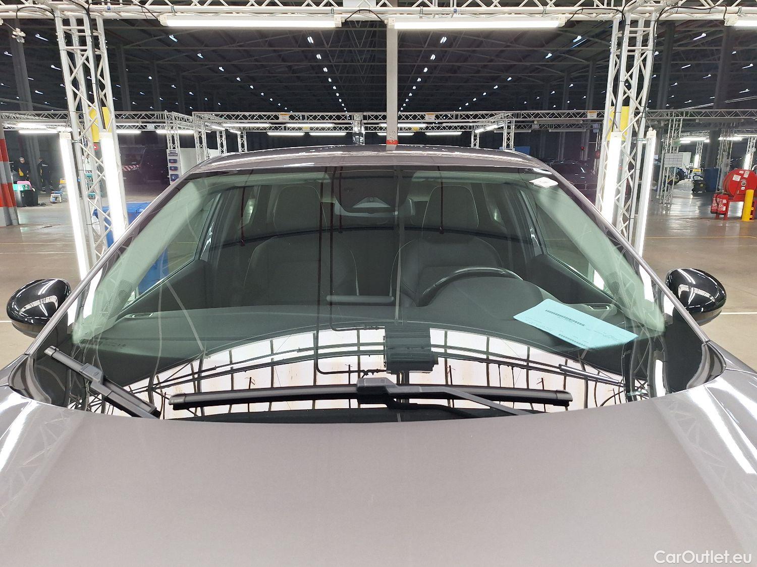  Renault  Captur Renault,  '19, Renault  TCe 130 GPF Intens 5d #8