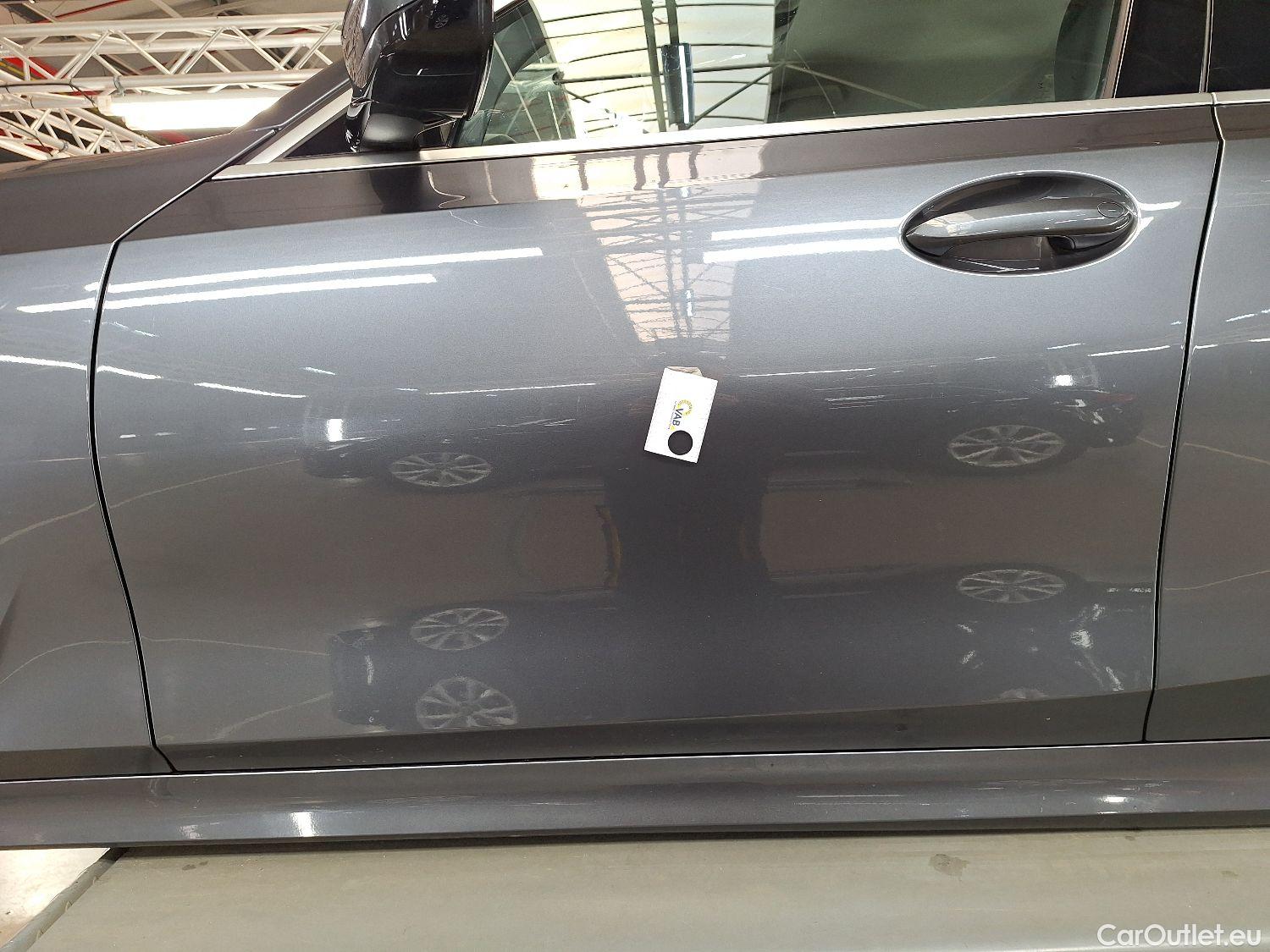  Bmw  Serie 3 BMW, 3-serie Touring '18, BMW 3 Reeks Touring 318dA (100 kW) 5d #16