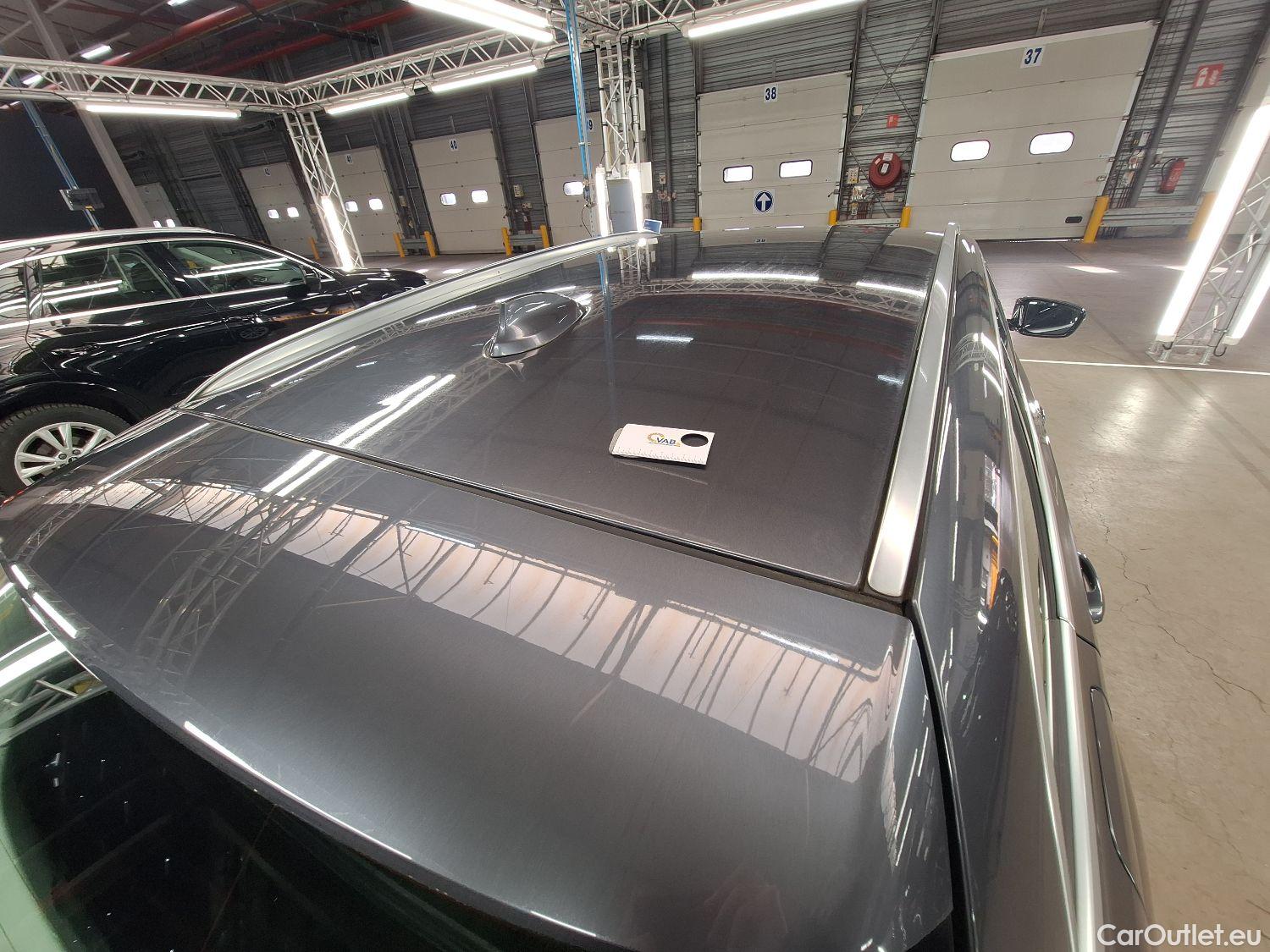  Bmw  Serie 3 BMW, 3-serie Touring '18, BMW 3 Reeks Touring 318dA (100 kW) 5d #14