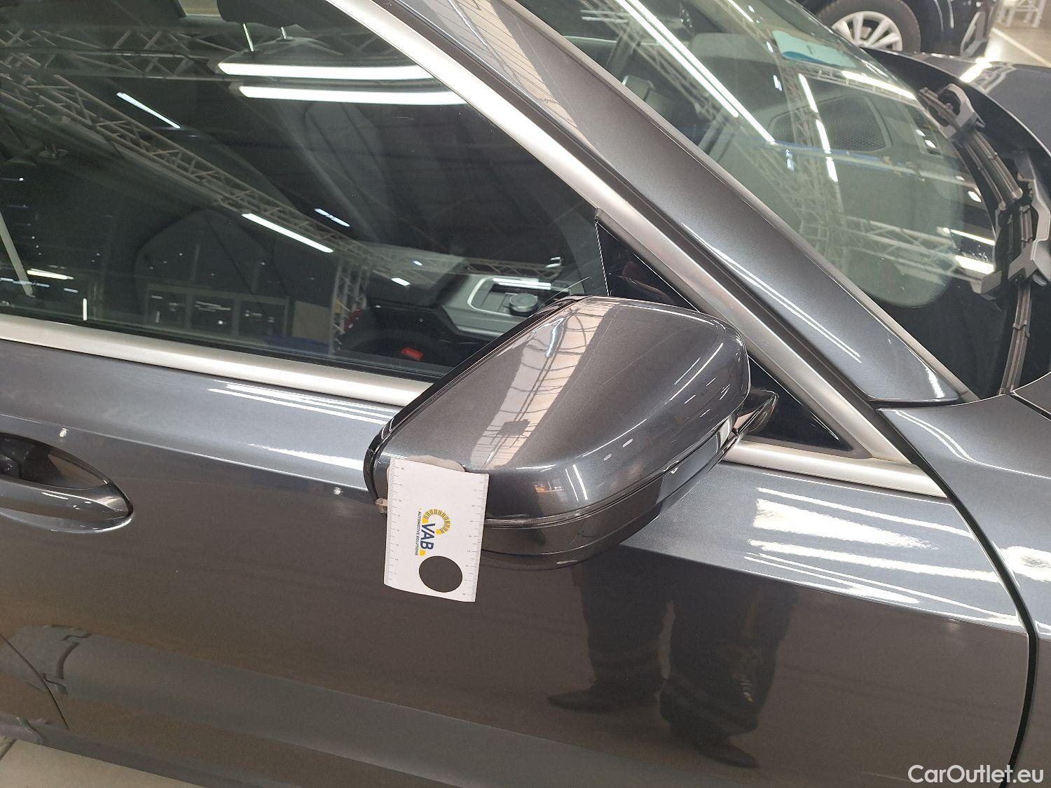  Bmw  Serie 3 BMW, 3-serie Touring '18, BMW 3 Reeks Touring 318dA (100 kW) 5d #3