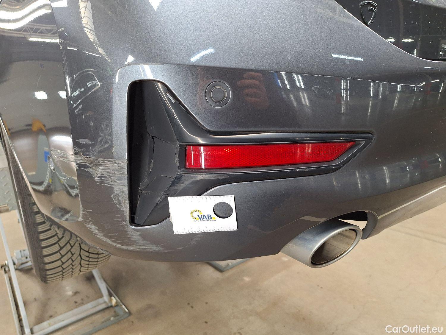  Bmw  Serie 3 BMW, 3-serie Touring '18, BMW 3 Reeks Touring 318dA (100 kW) 5d #42