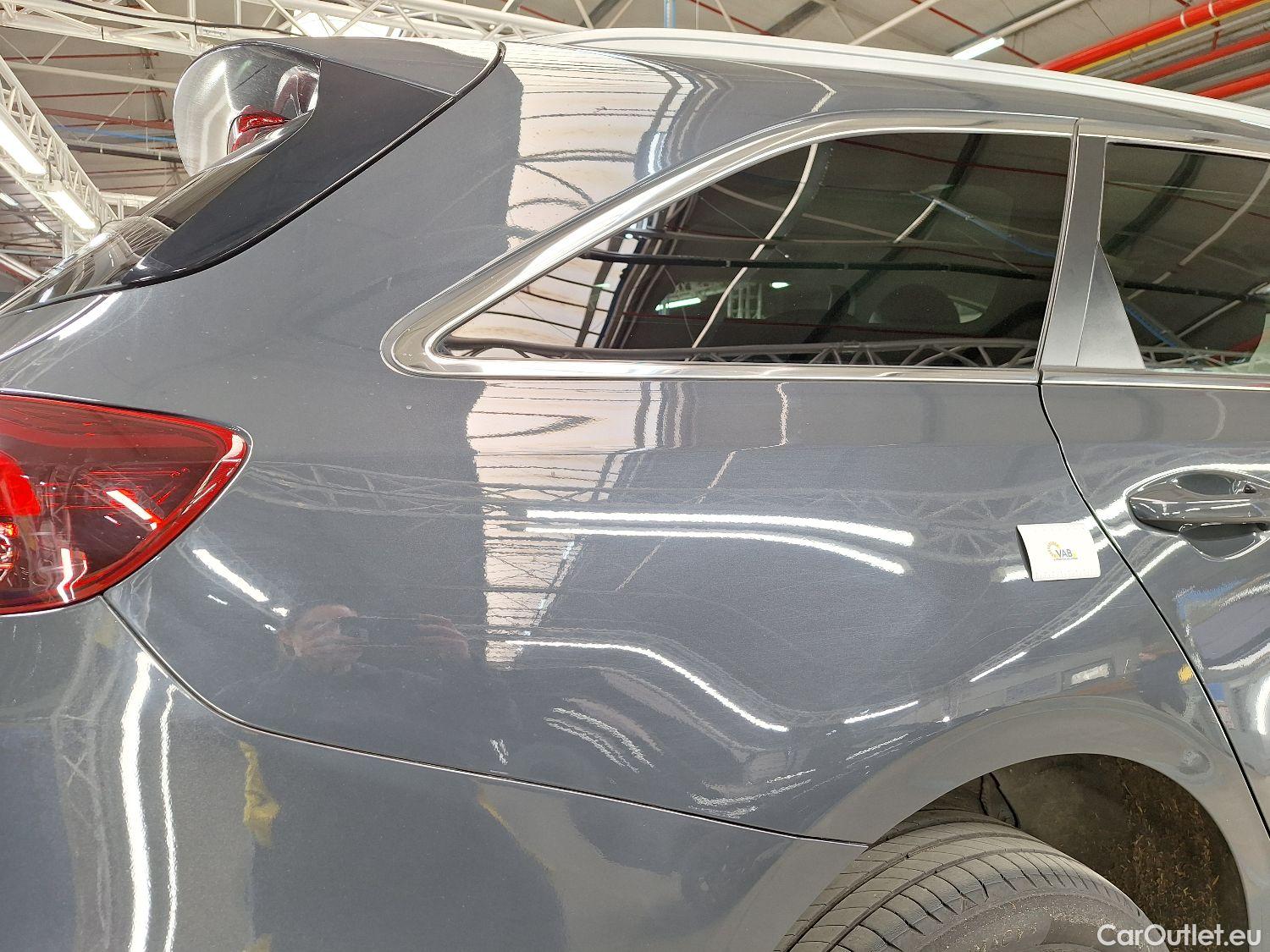  KIA  Cee'd Kia, Ceed SW '18, KIA  Sportswagon More 1.6 CRDi 136 MHEV DCT 5 #24