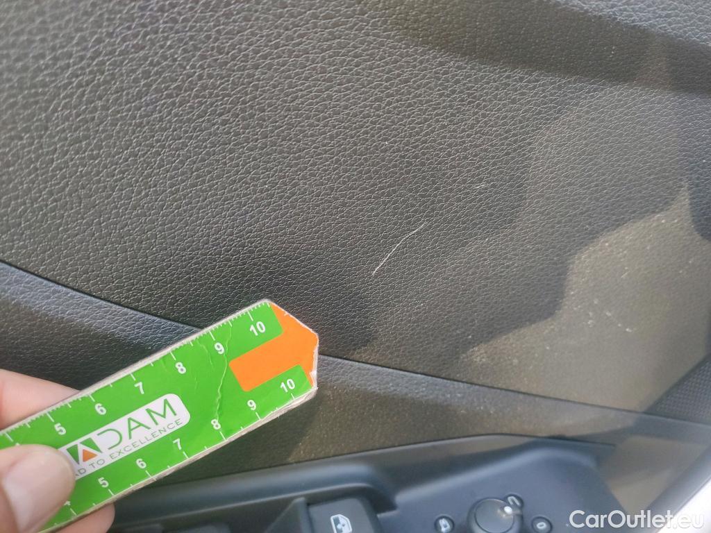  Audi  Q2 AUDI  / 2016 / 5P / todoterreno Design 30 TDI 85kW (116CV) S tronic #4