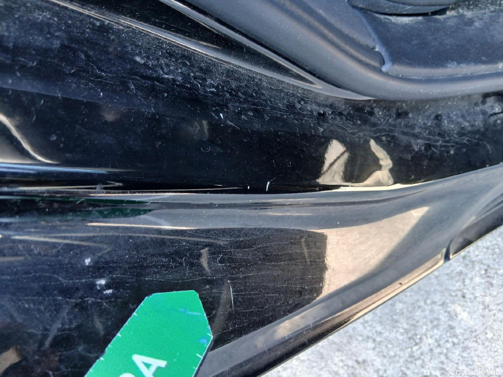  Bmw  Serie 1 BMW  / 2019 / 5P / berlina con portón 118i #54