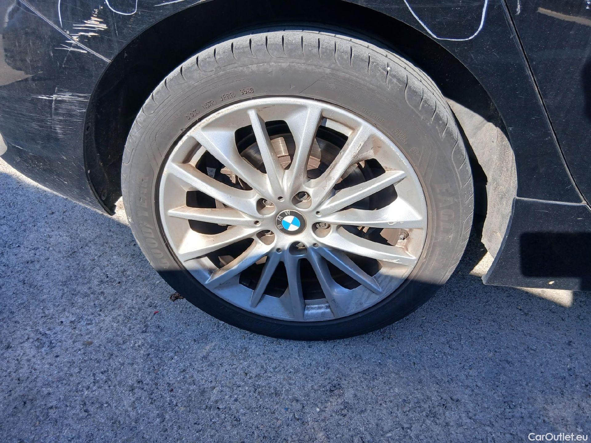  Bmw  Serie 1 BMW  / 2019 / 5P / berlina con portón 118i #48