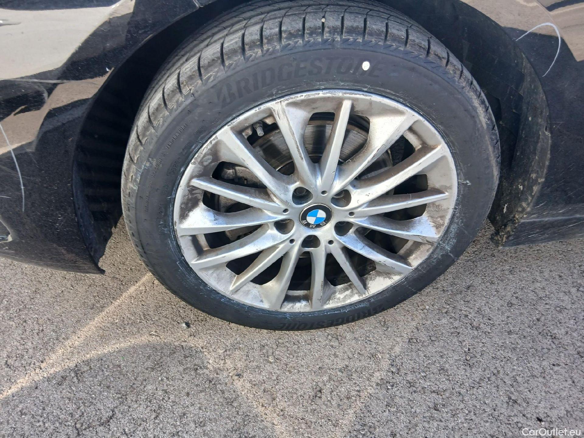  Bmw  Serie 1 BMW  / 2019 / 5P / berlina con portón 118i #15