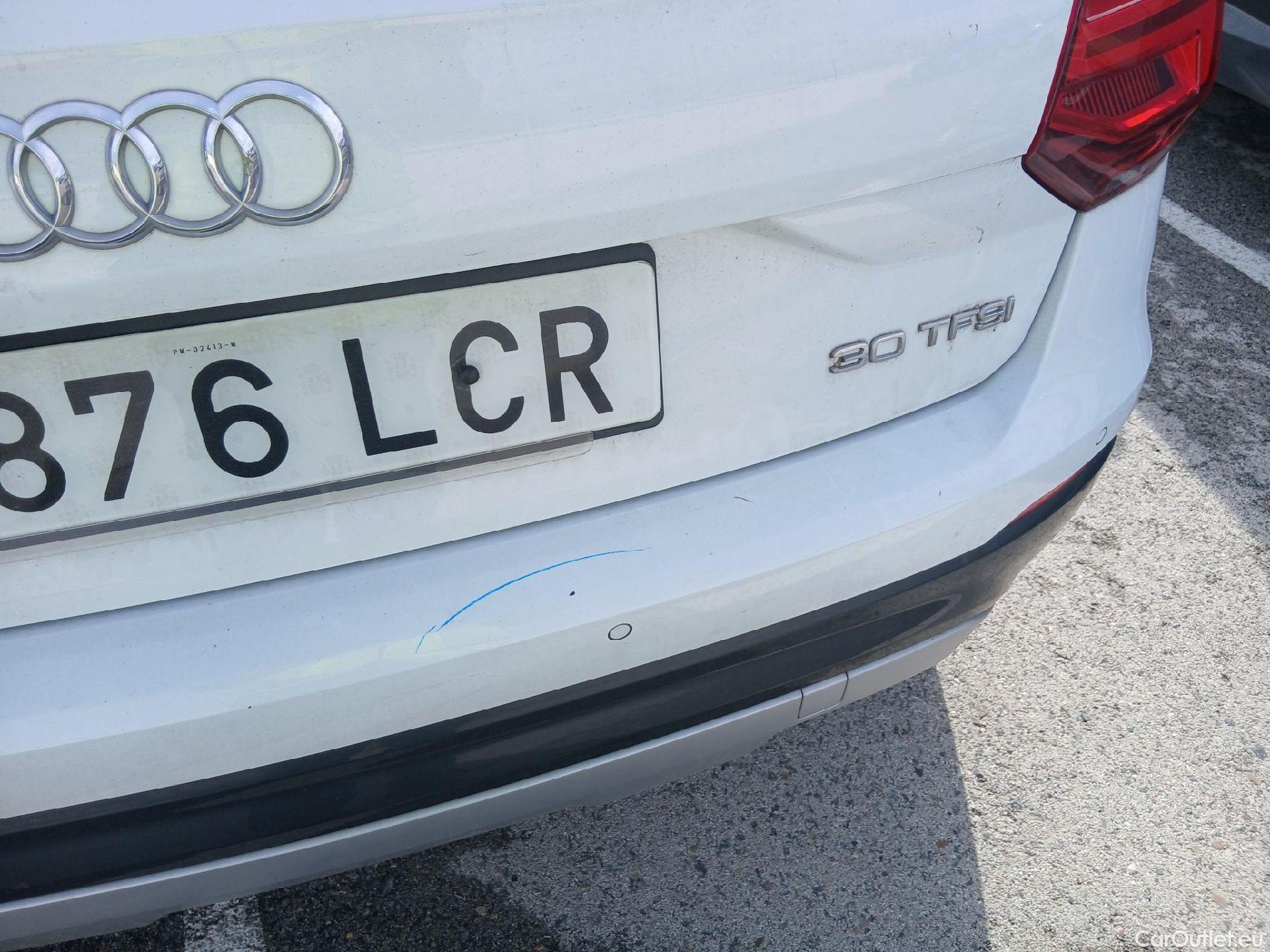  Audi  Q2 AUDI  / 2016 / 5P / todoterreno Design 30 TFSI 85kW (116CV) (AC) #11