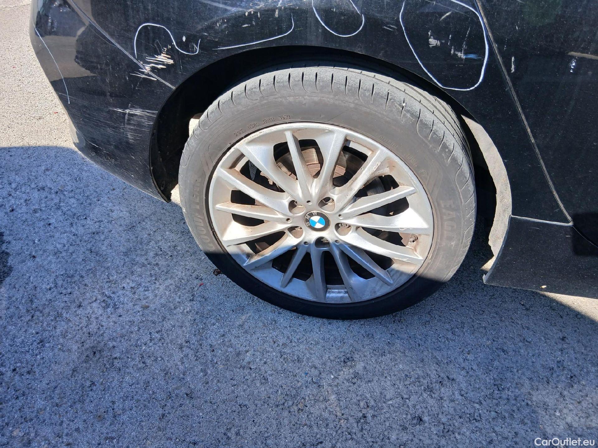  Bmw  Serie 1 BMW  / 2019 / 5P / berlina con portón 118i #46