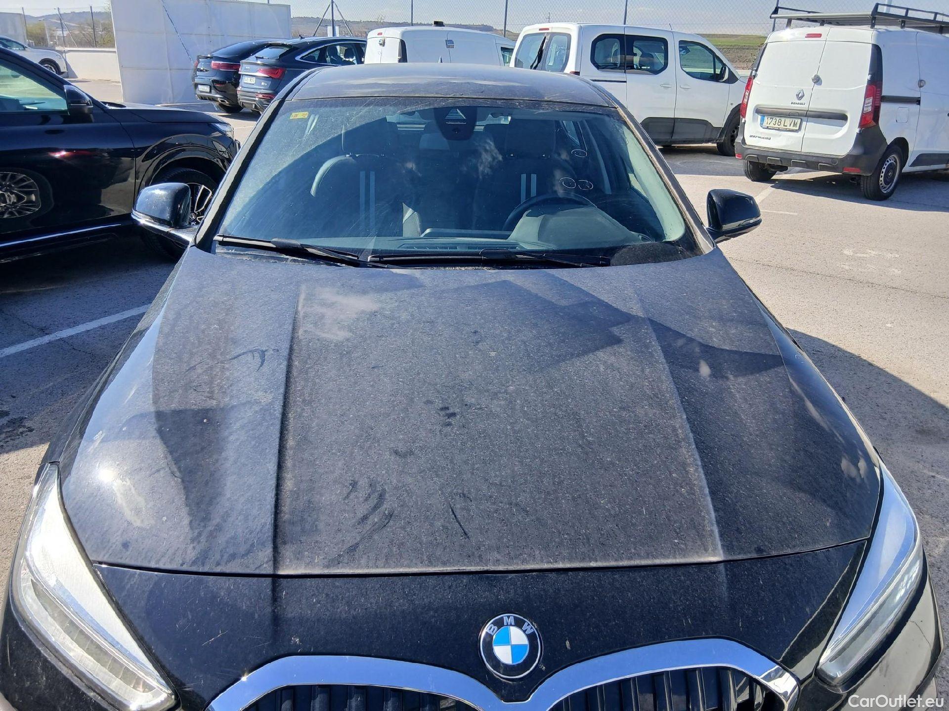  Bmw  Serie 1 BMW  / 2019 / 5P / berlina con portón 118i #5