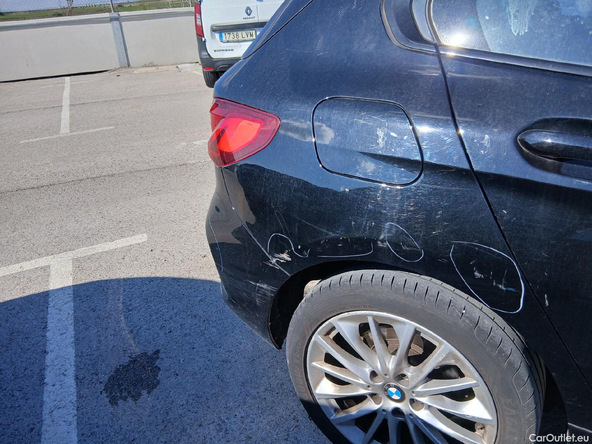  Bmw  Serie 1 BMW  / 2019 / 5P / berlina con portón 118i #50