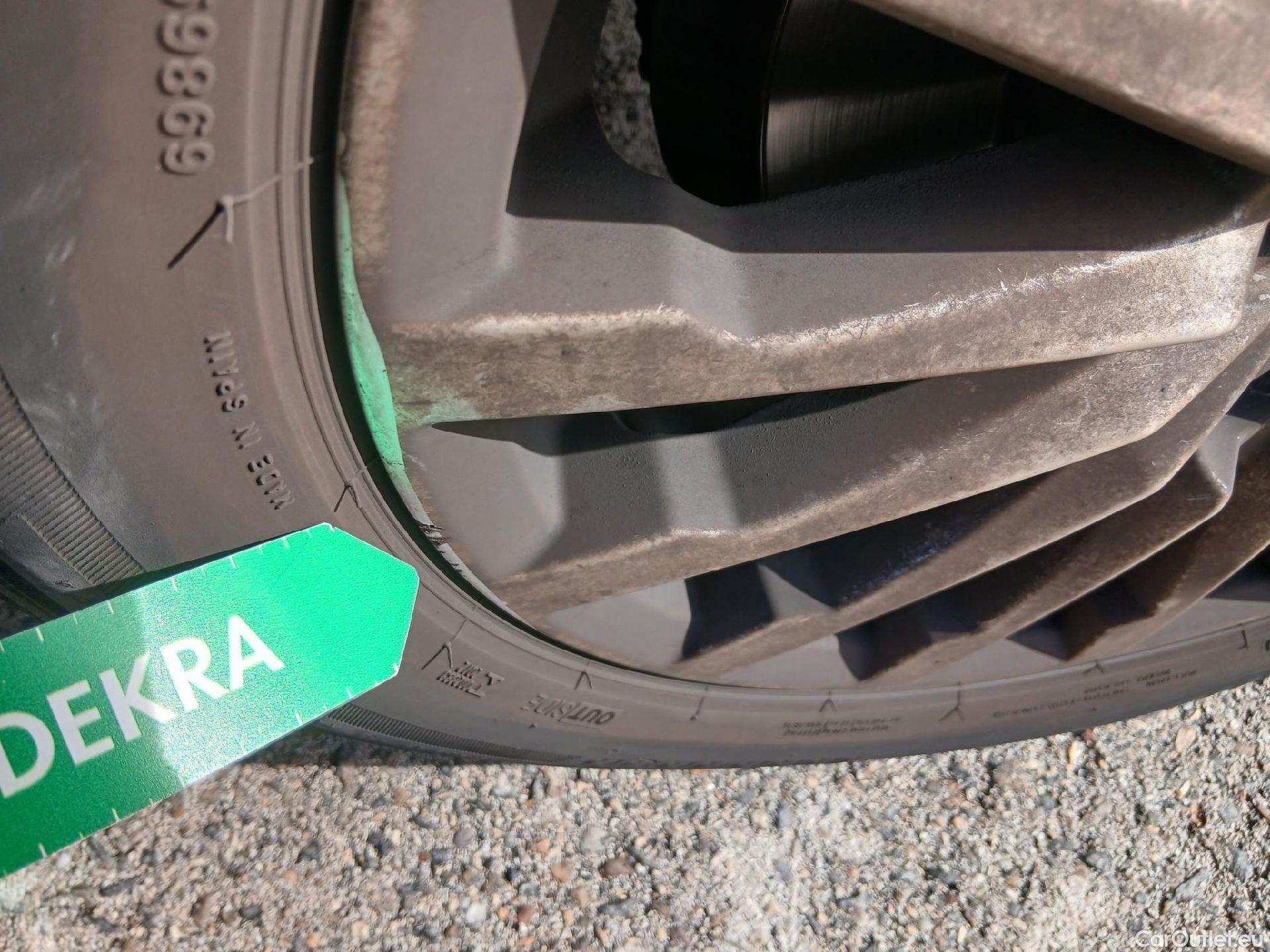  Audi  Q2 AUDI  / 2016 / 5P / todoterreno Design 30 TFSI 85kW (116CV) (AC) #2