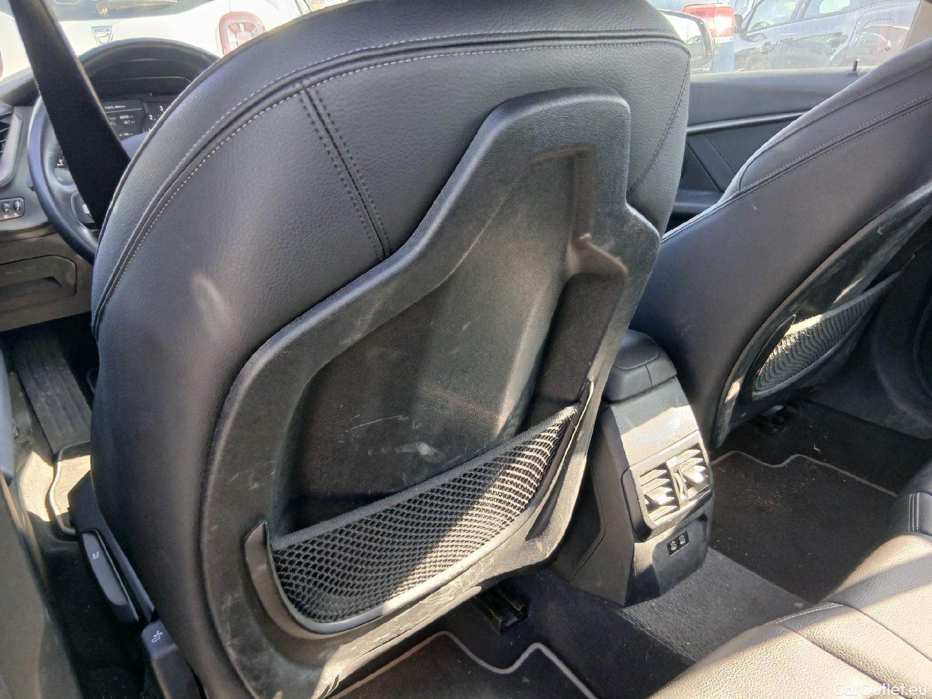  Bmw  Serie 1 BMW  / 2019 / 5P / berlina con portón 118i #32