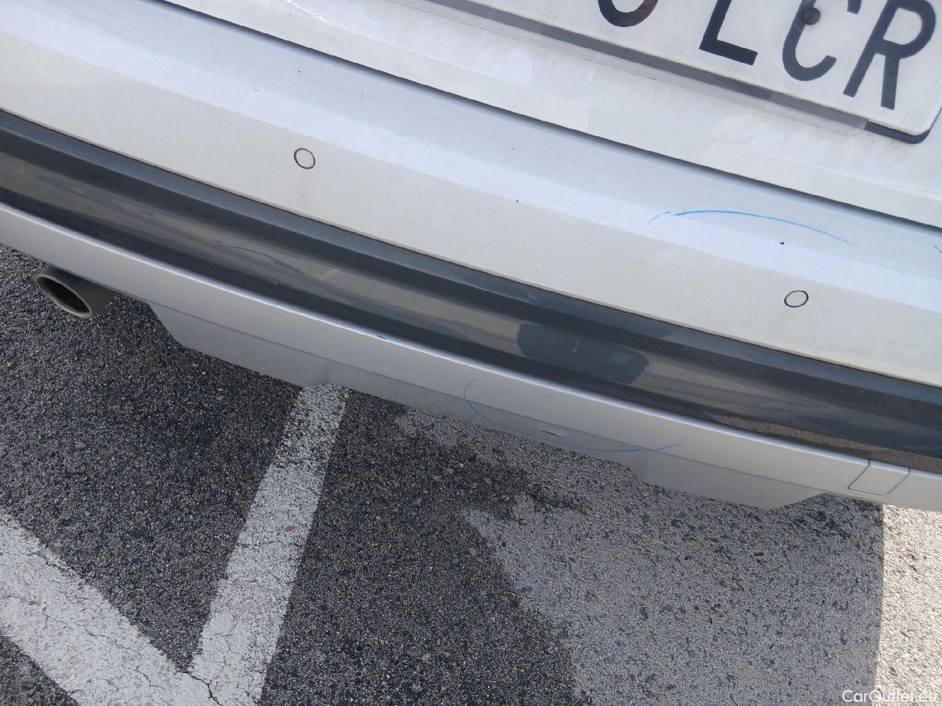  Audi  Q2 AUDI  / 2016 / 5P / todoterreno Design 30 TFSI 85kW (116CV) (AC) #15