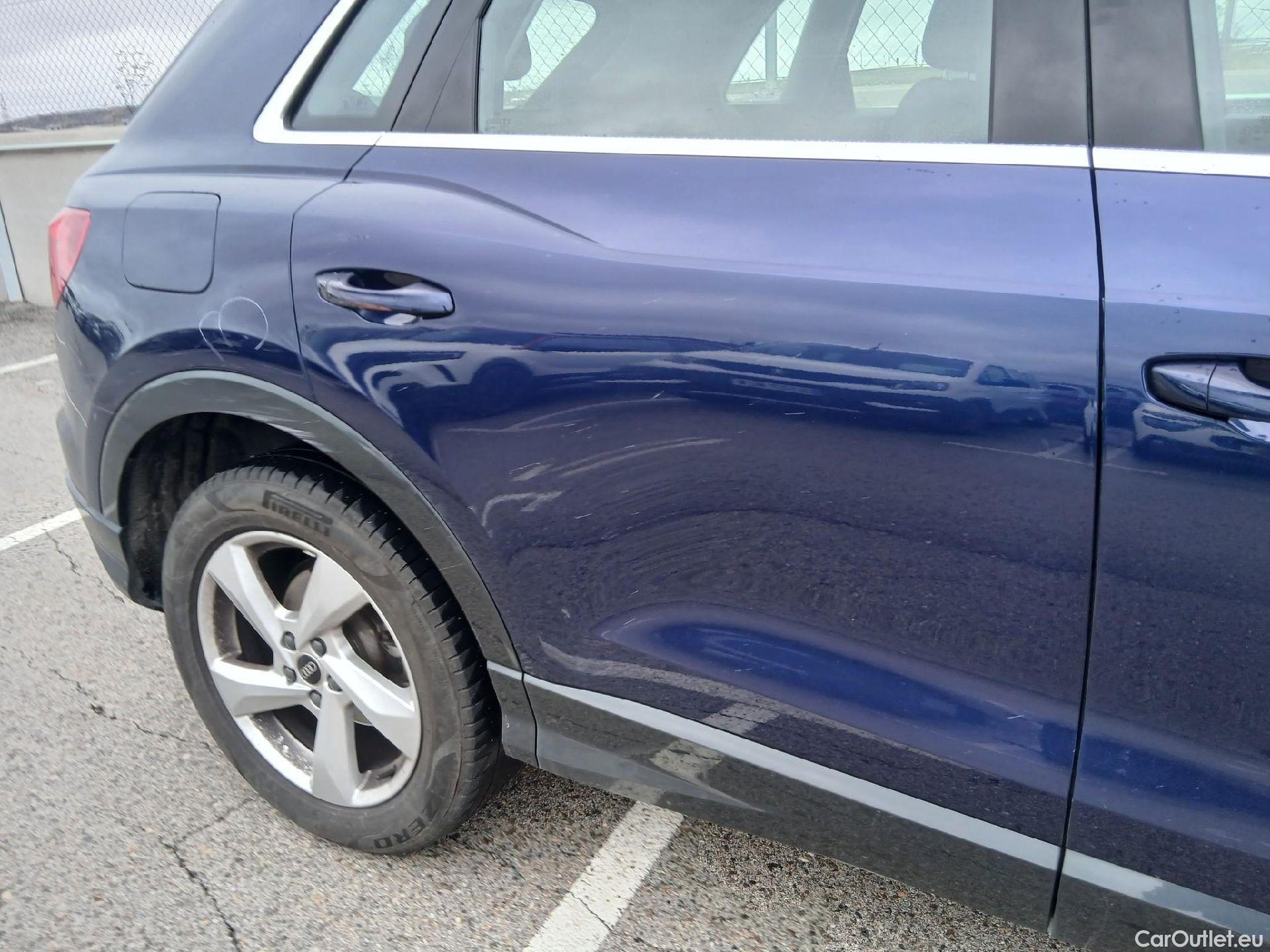  Audi  Q3 AUDI  / 2018 / 5P / todoterreno Advanced 35 TDI 110kW (150CV) #36