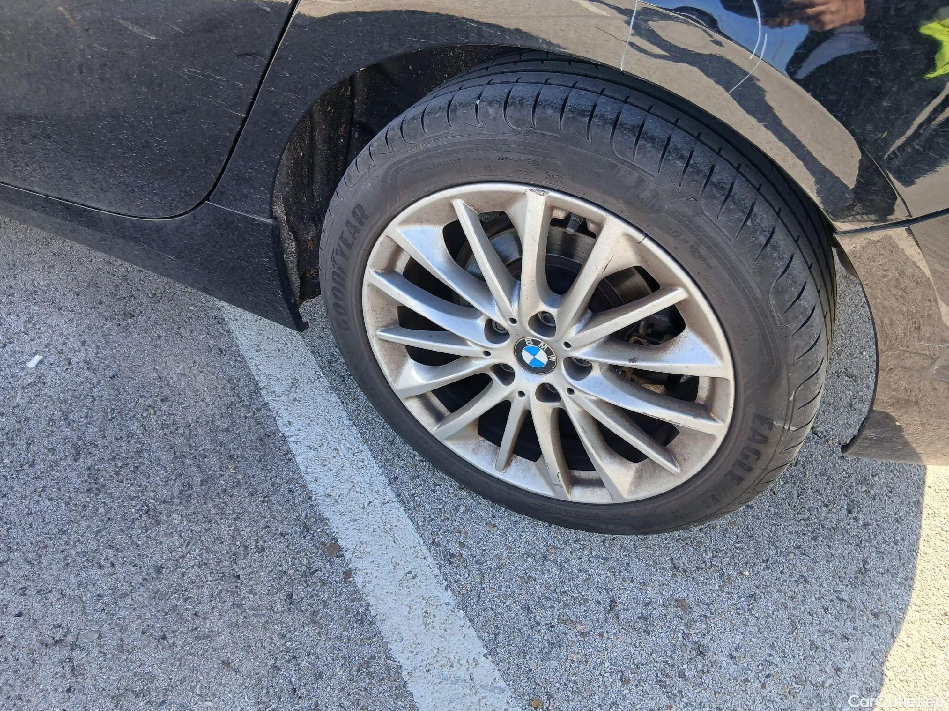  Bmw  Serie 1 BMW  / 2019 / 5P / berlina con portón 118i #44