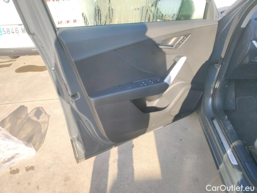  Audi  Q2 AUDI  / 2016 / 5P / todoterreno Design 30 TDI 85kW (116CV) S tronic #3