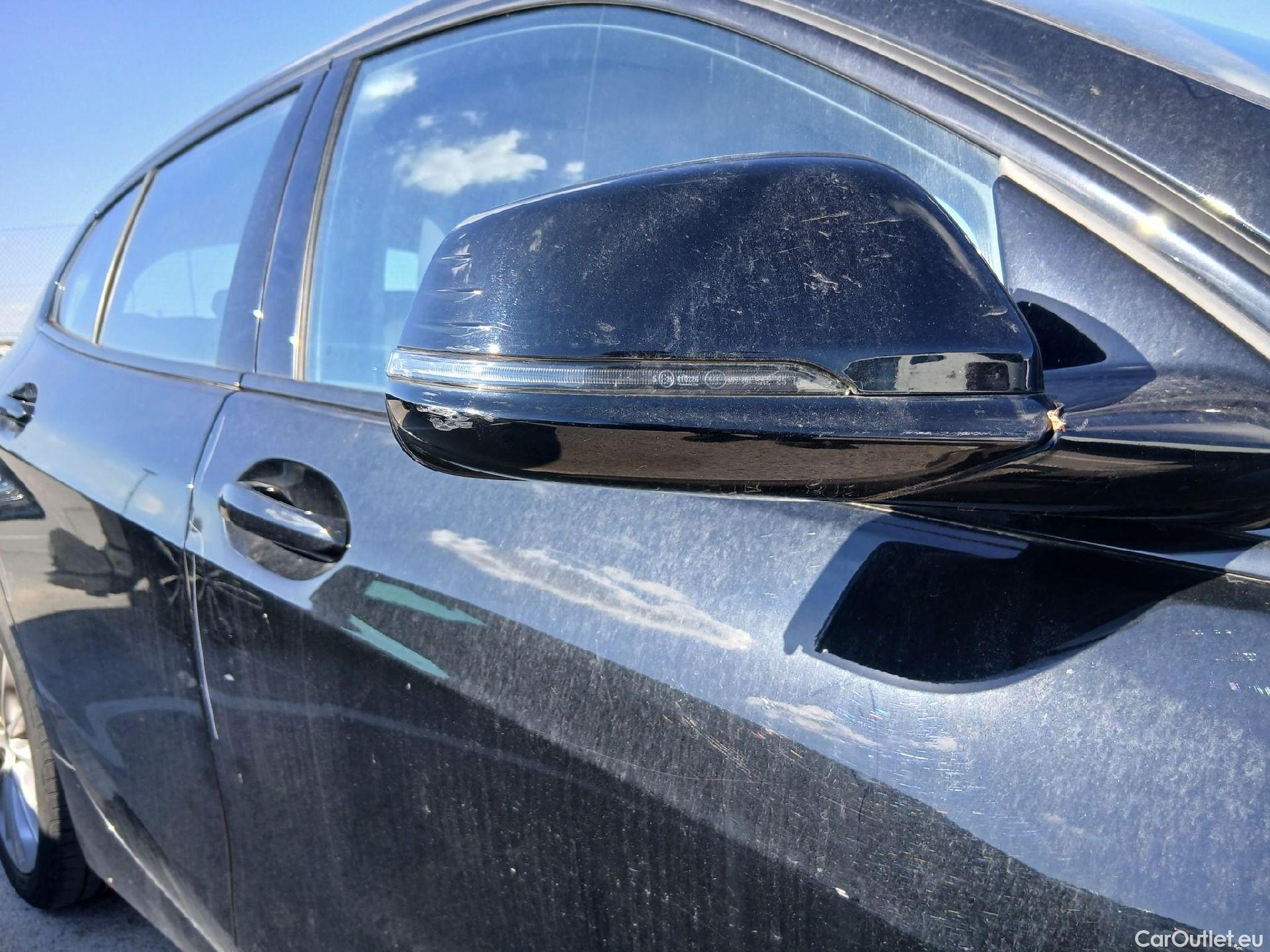  Bmw  Serie 1 BMW  / 2019 / 5P / berlina con portón 118i #60