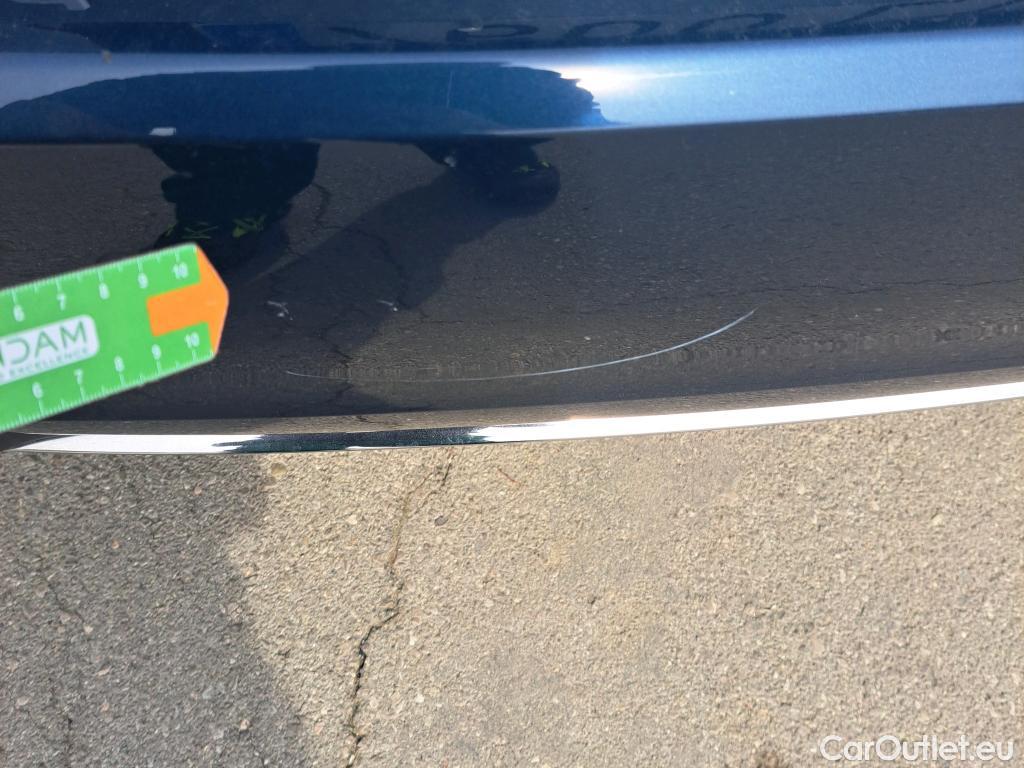  Mercedes  A-Klasse MERCEDES-BENZ Clase A / 2018 / 5P / berlina con portón A 180 d #18