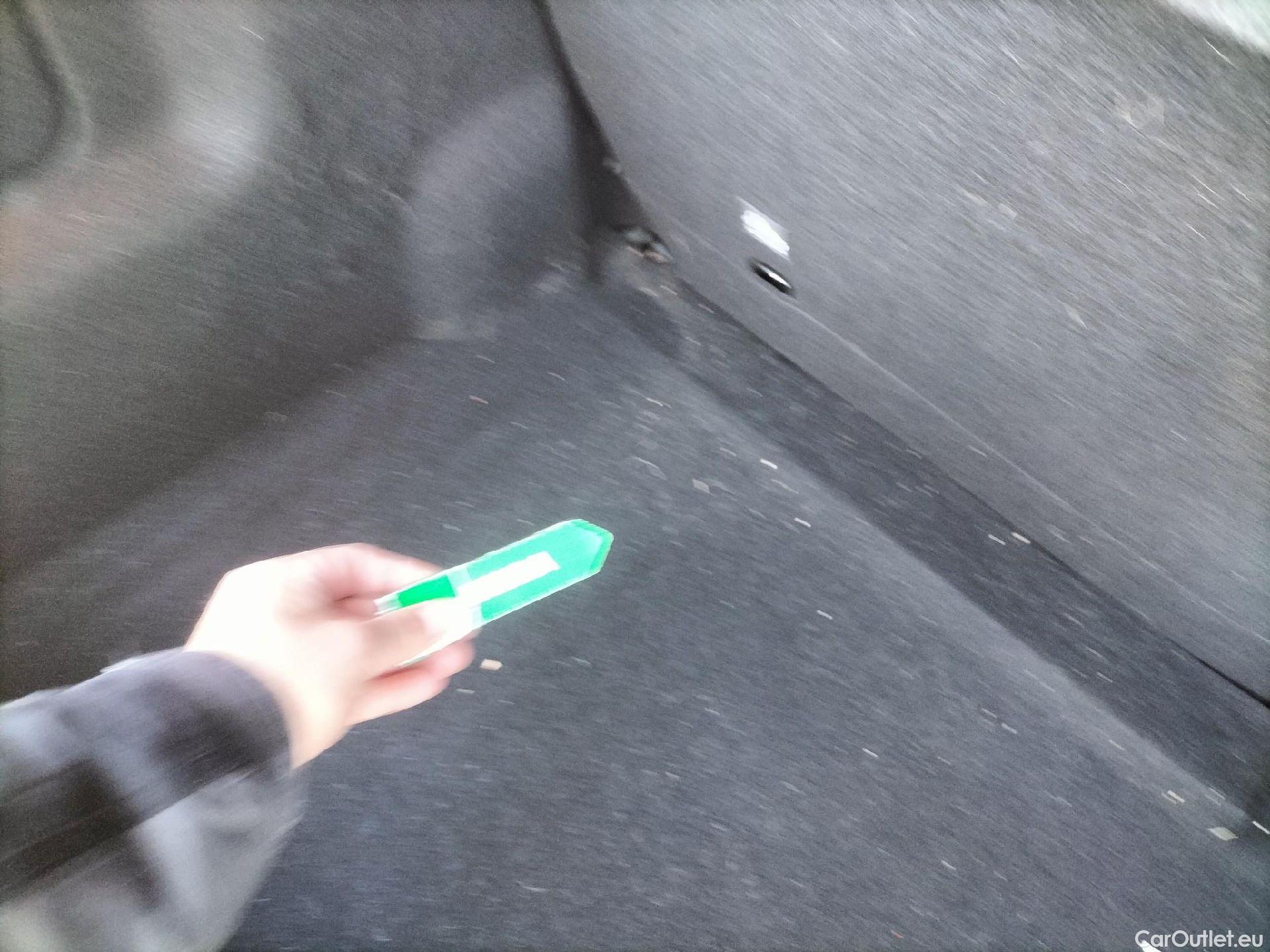  Citroen  C3 CITROEN  / 2020 / 5P / berlina con portón PureTech 60KW (83CV) Feel Pack #33