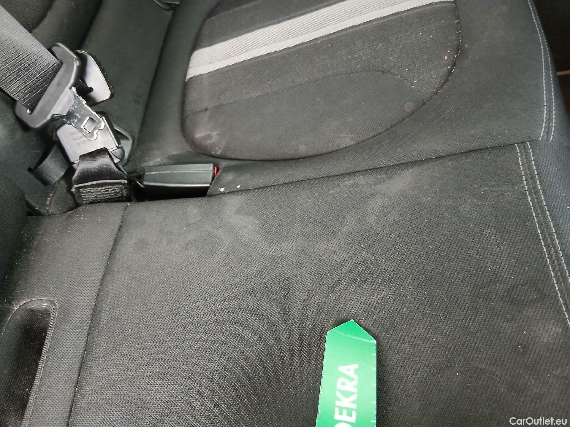  Bmw  X2 BMW  sDrive18i Impulse Steptronic Techo Solar #32