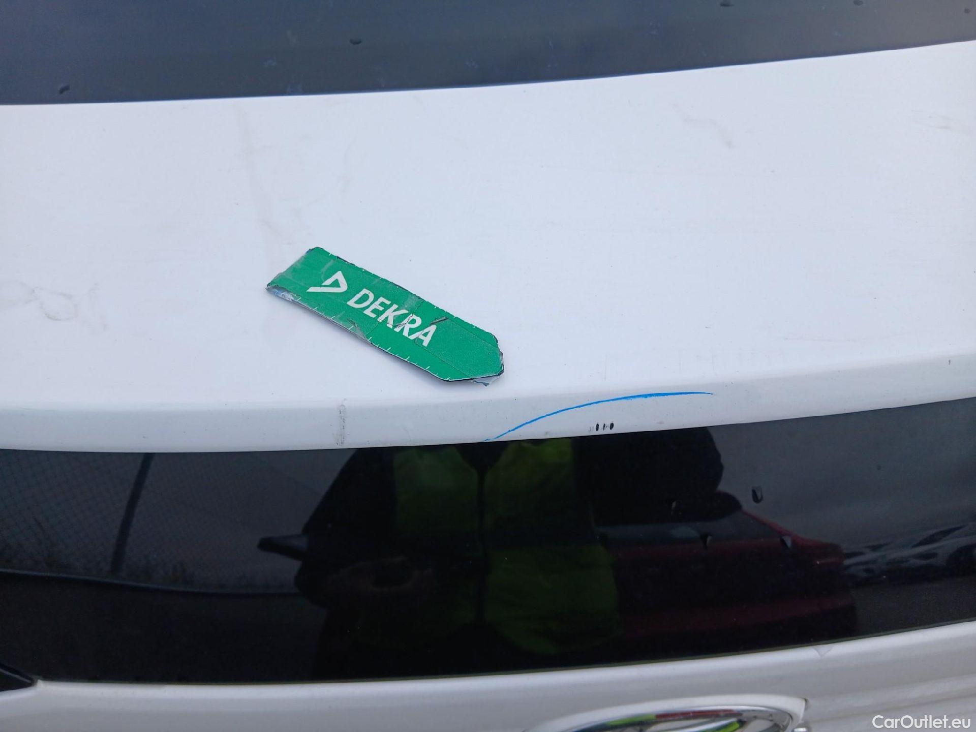  Hyundai   Ioniq HYUNDAI / 2019 / 5P / berlina con portón 1.6 GDI PHEV Tecno DCT #28