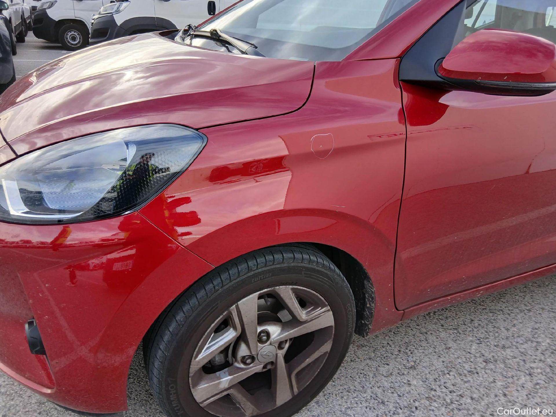  Hyundai  i10 HYUNDAI  / 2020 / 5P / berlina con portón 1.0 Klass #7