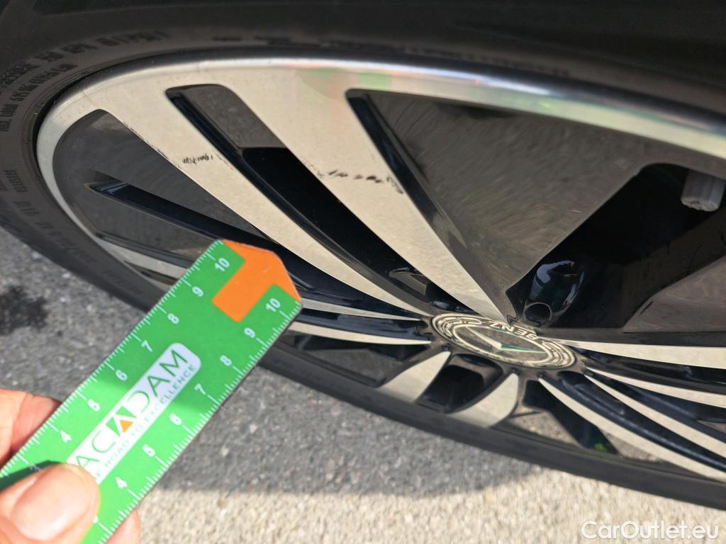  Mercedes  A-Klasse MERCEDES-BENZ Clase A / 2018 / 5P / berlina con portón A 180 d #5