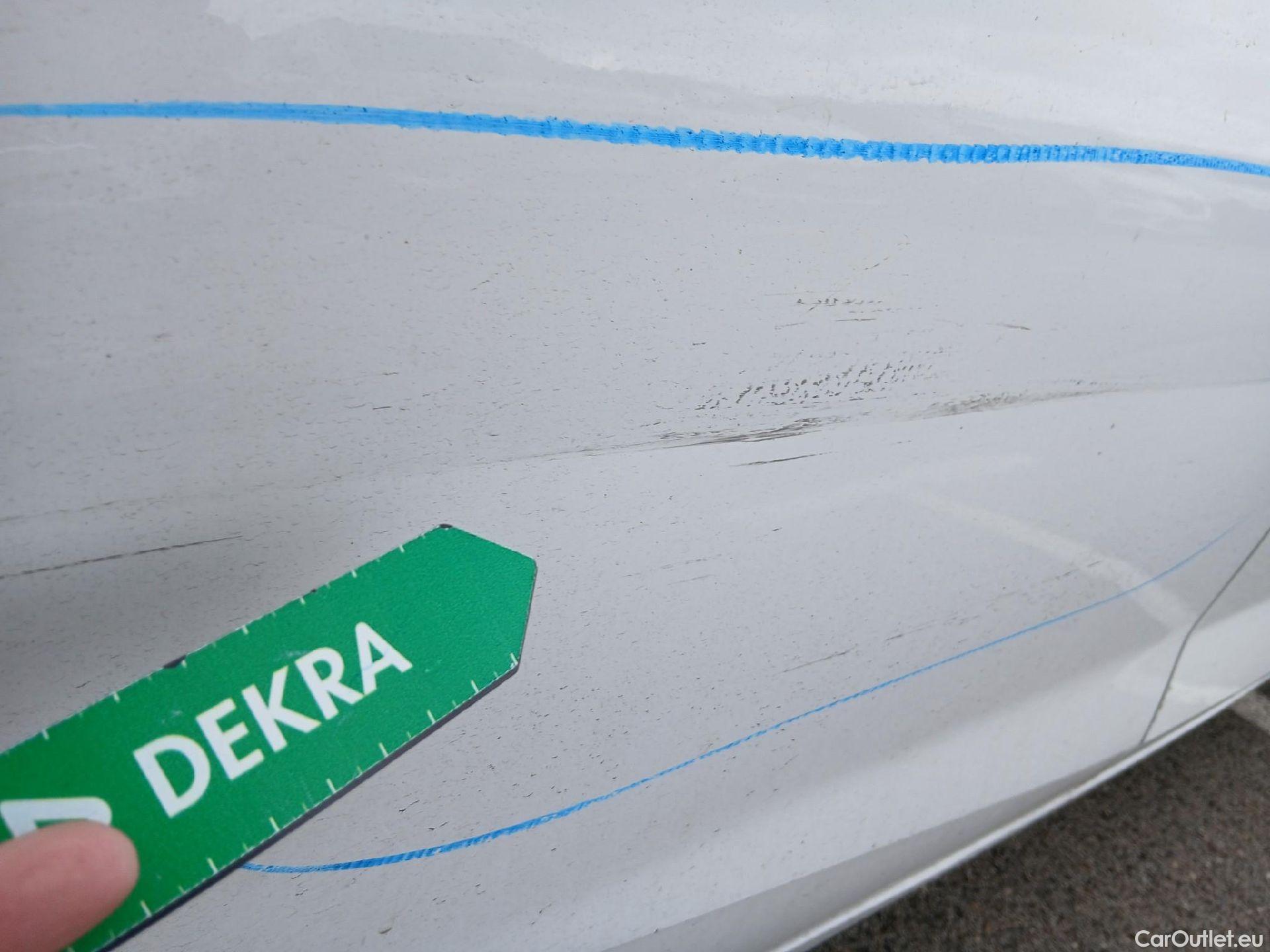  Hyundai  i20 HYUNDAI  / 2020 / 5P / berlina con portón 1.0 TGDI 74kW (100CV) 48V Essence #30