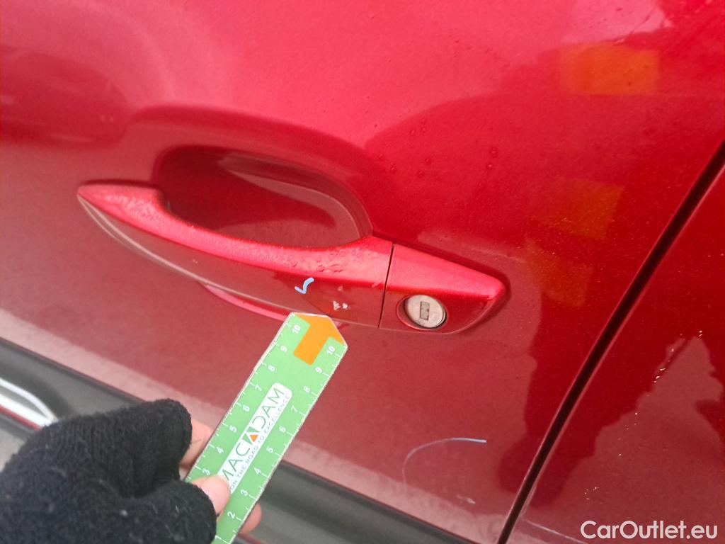  Citroen  C3 CITROEN  / 2020 / 5P / berlina con portón BlueHDi 75KW (100CV) S&S SHINE #23