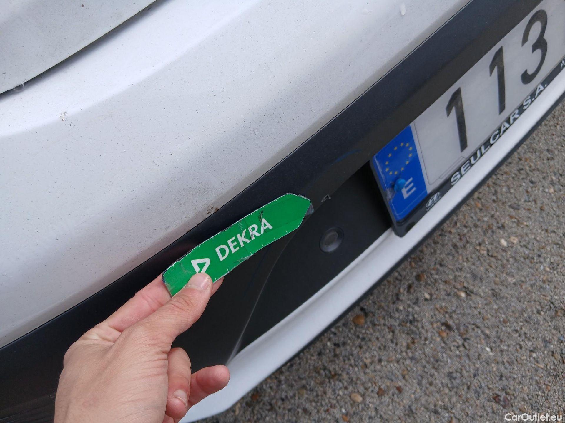  Hyundai   Ioniq HYUNDAI / 2019 / 5P / berlina con portón 1.6 GDI PHEV Tecno DCT #25