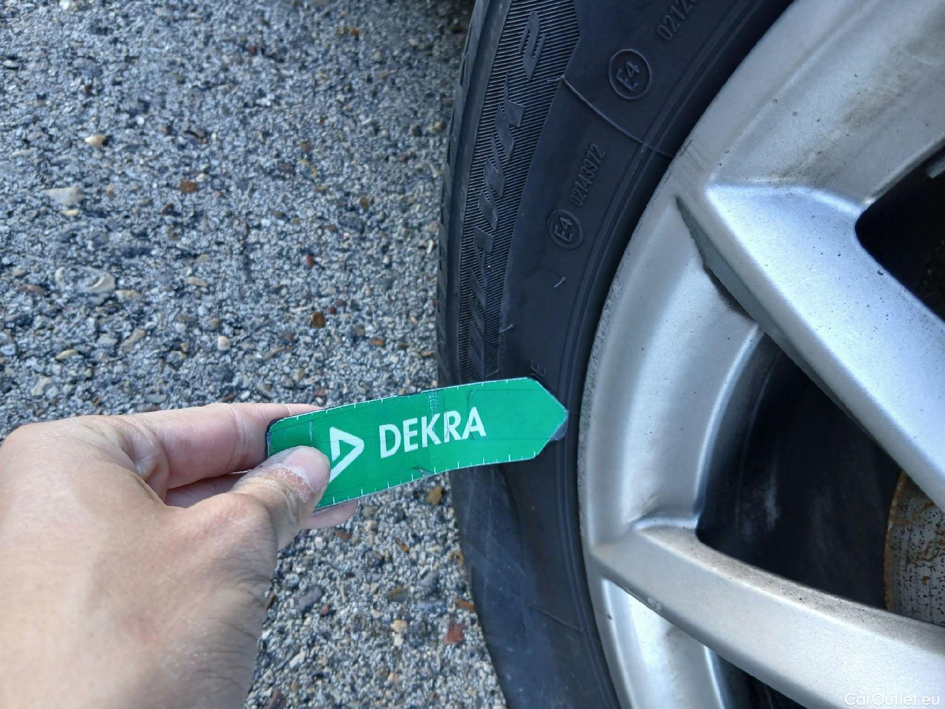  Bmw  X1 BMW  / 2019 / 5P / todoterreno sDrive18dA Business #31