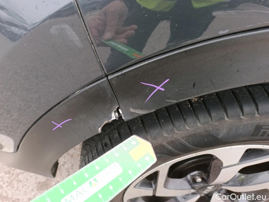  KIA  Sportage KIA  1.6MHEV Drive 100kW(136CV) 4x2(Crist Tintados) #26