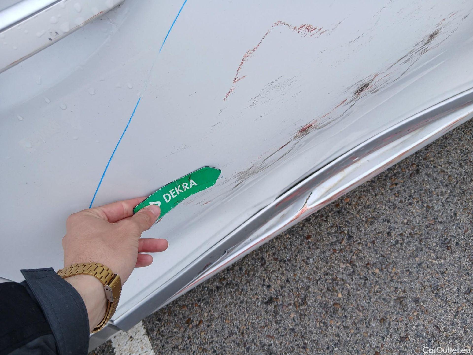  Hyundai   Ioniq HYUNDAI / 2019 / 5P / berlina con portón 1.6 GDI PHEV Tecno DCT #31