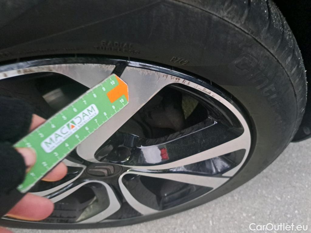  Citroen  C3 CITROEN  / 2020 / 5P / berlina con portón BlueHDi 75KW (100CV) S&S SHINE #2