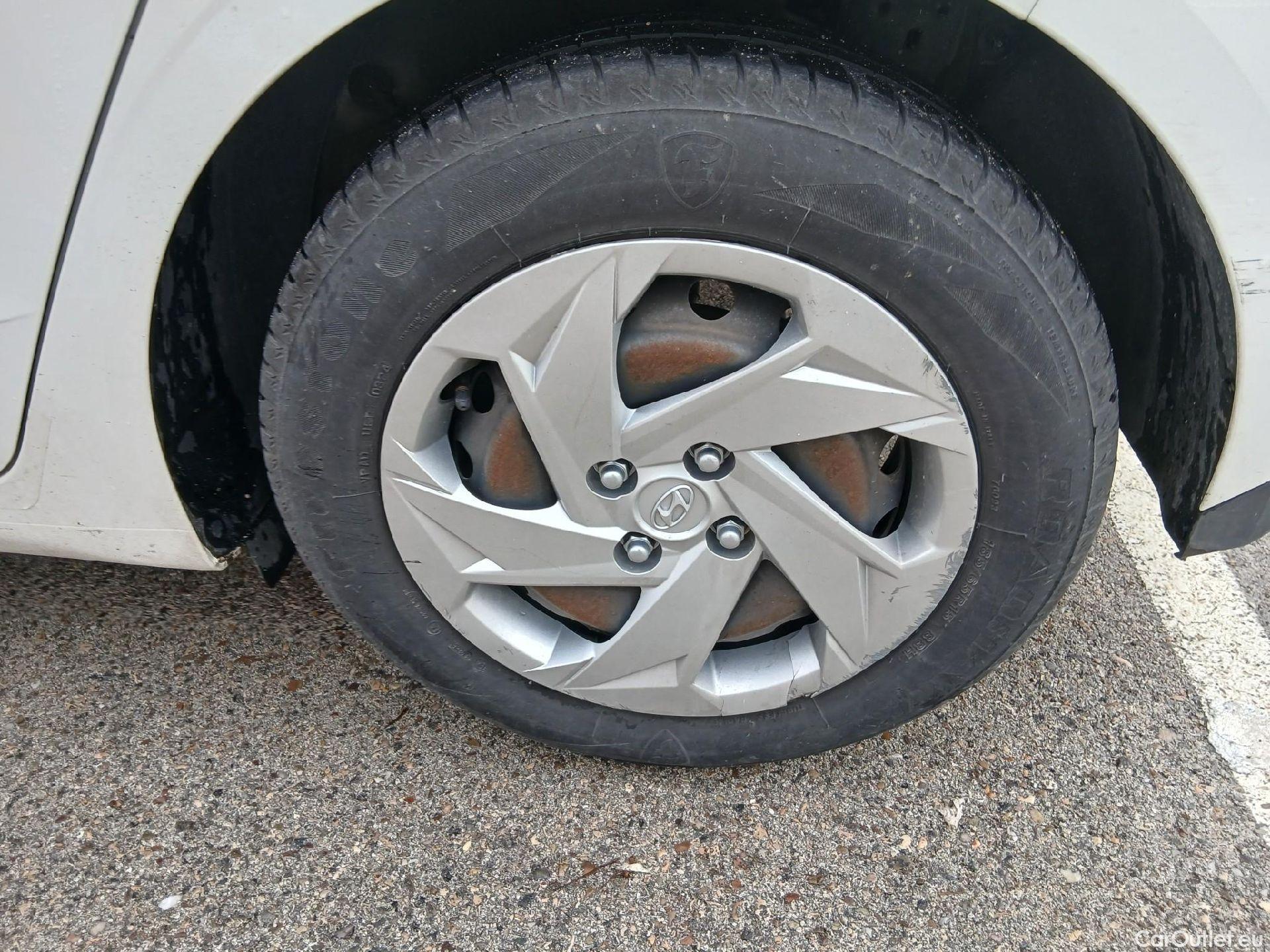  Hyundai  i20 HYUNDAI  / 2020 / 5P / berlina con portón 1.0 TGDI 74kW (100CV) 48V Essence #15