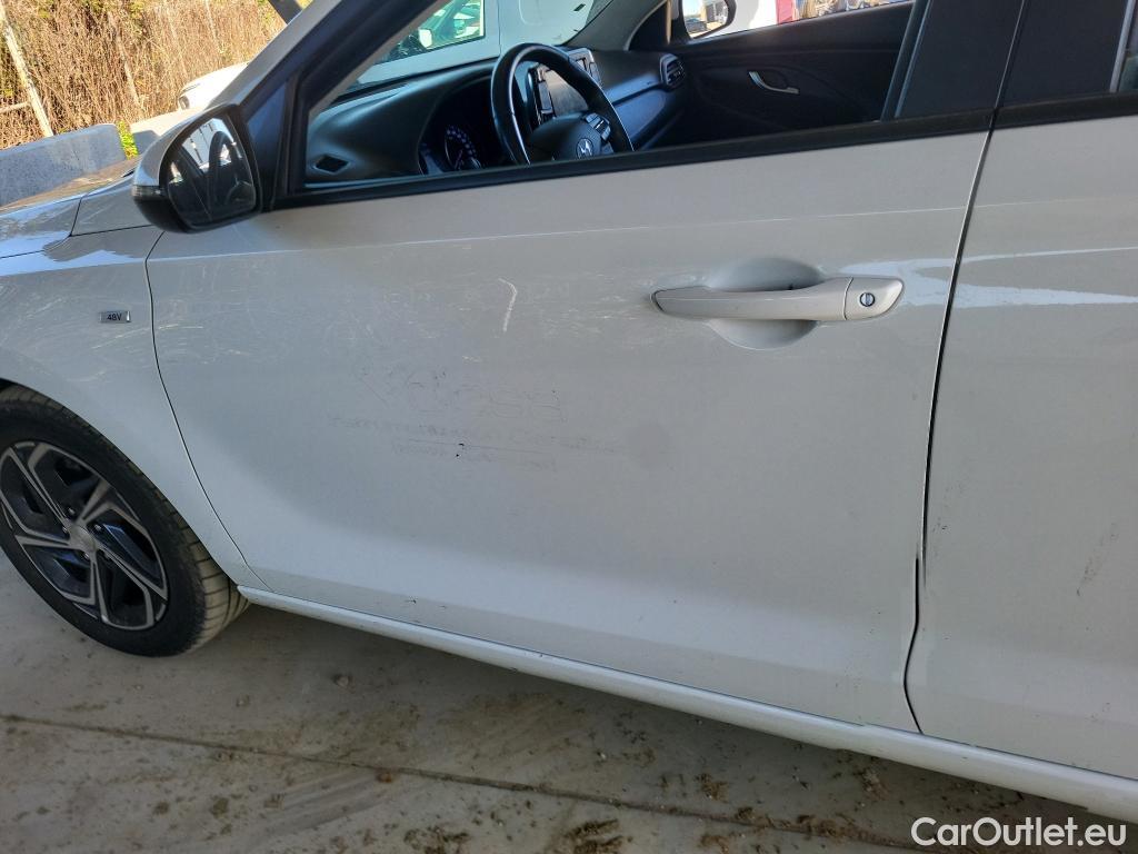  Hyundai  i30 HYUNDAI  / 2020 / 5P / berlina con portón 1.0 TGDI 48V Klass #2