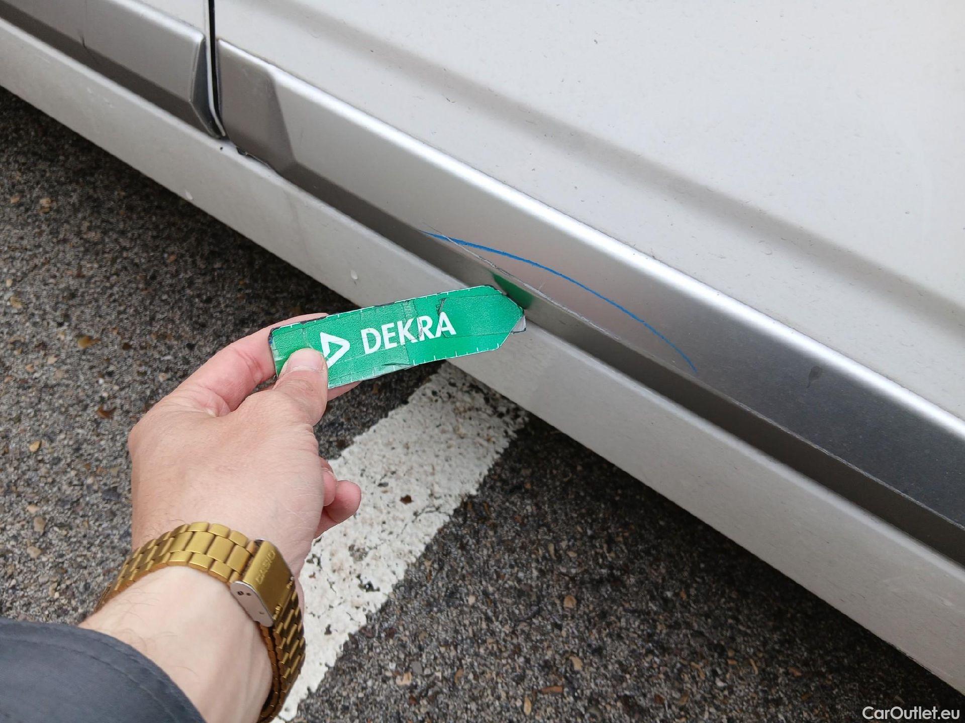  Hyundai   Ioniq HYUNDAI / 2019 / 5P / berlina con portón 1.6 GDI PHEV Tecno DCT #20