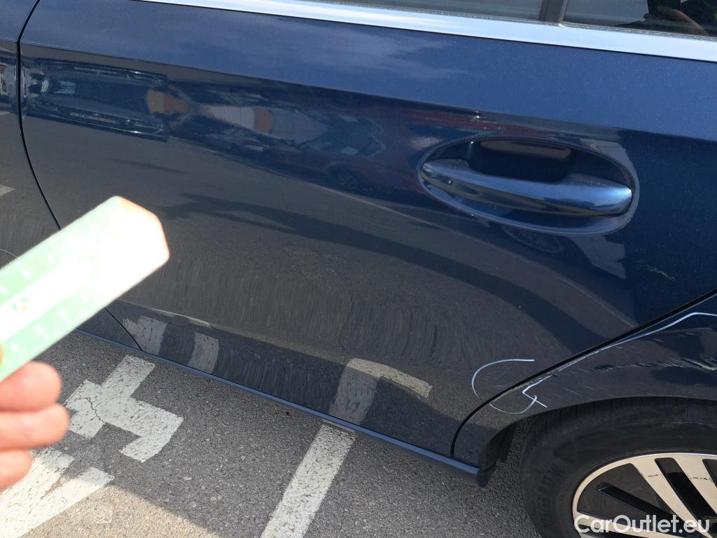  Mercedes  A-Klasse MERCEDES-BENZ Clase A / 2018 / 5P / berlina con portón A 180 d #23