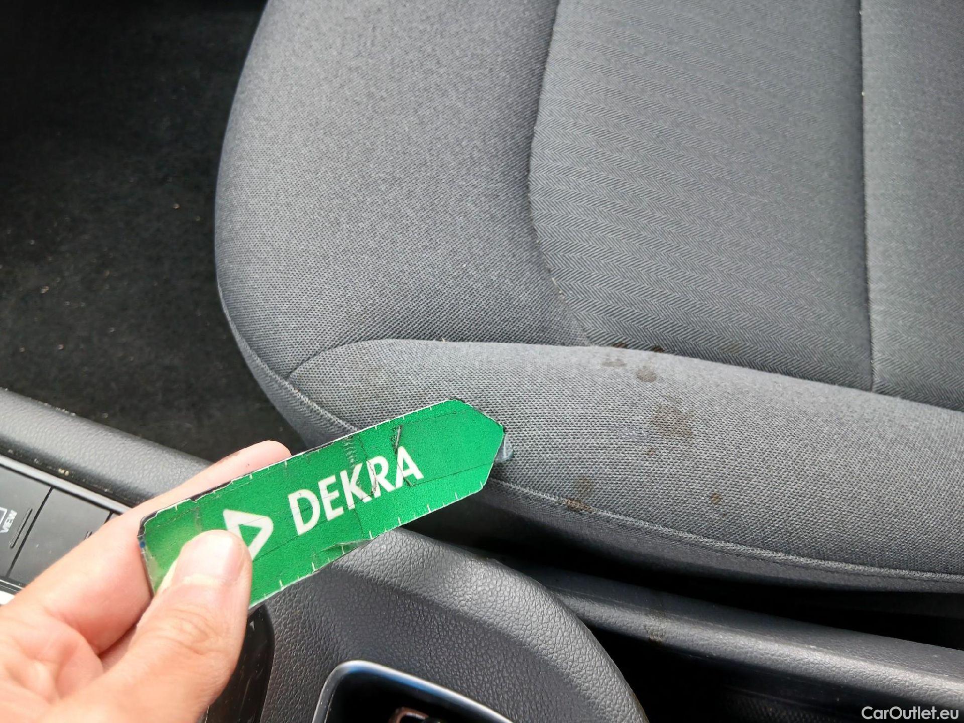  Hyundai   Ioniq HYUNDAI / 2019 / 5P / berlina con portón 1.6 GDI PHEV Tecno DCT #16