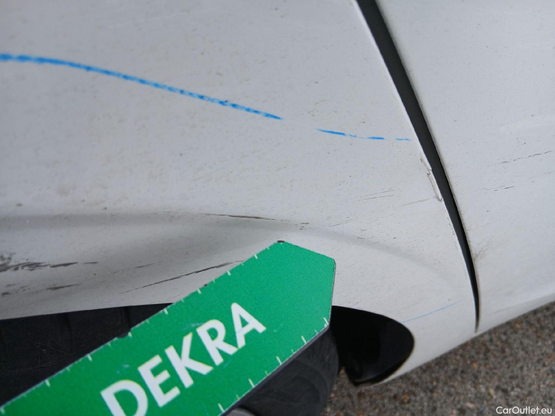  Hyundai  i20 HYUNDAI  / 2020 / 5P / berlina con portón 1.0 TGDI 74kW (100CV) 48V Essence #25