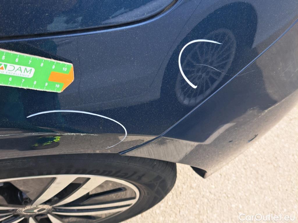  Mercedes  A-Klasse MERCEDES-BENZ Clase A / 2018 / 5P / berlina con portón A 180 d #3