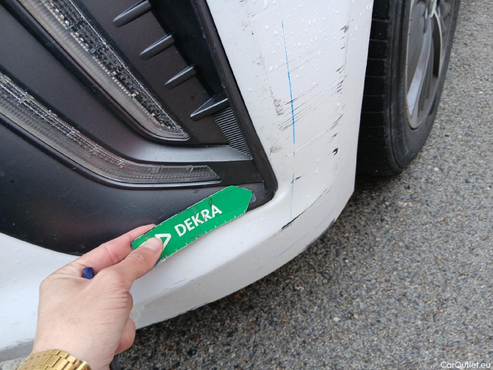  Hyundai   Ioniq HYUNDAI / 2019 / 5P / berlina con portón 1.6 GDI PHEV Tecno DCT #7