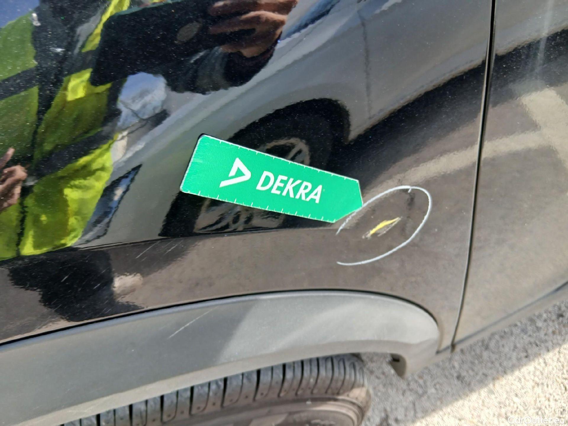  Peugeot  2008 PEUGEOT  / 2019 / 5P / todoterreno Active Puretech 100 S&S BVM6 #10