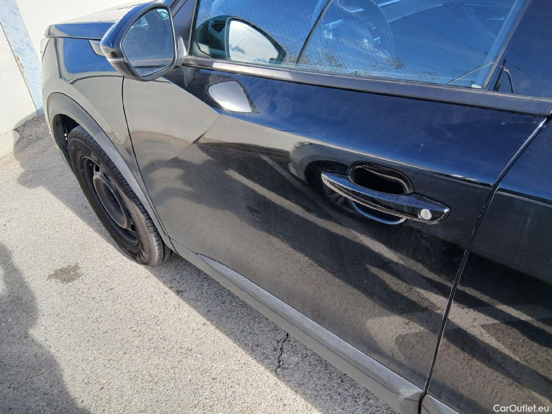  Peugeot  2008 PEUGEOT  / 2019 / 5P / todoterreno Active Puretech 100 S&S BVM6 #14